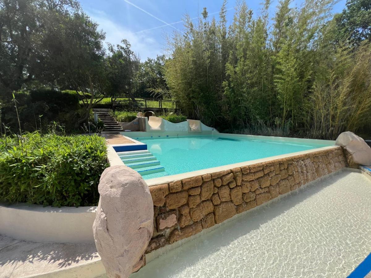 Azur Appartement Grimaud Exterior photo